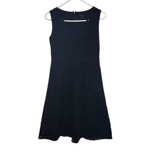 Ann Taylor Petite Black Lace Fit and Flare Dress V-Neck Sleeveless 2P LBD 236